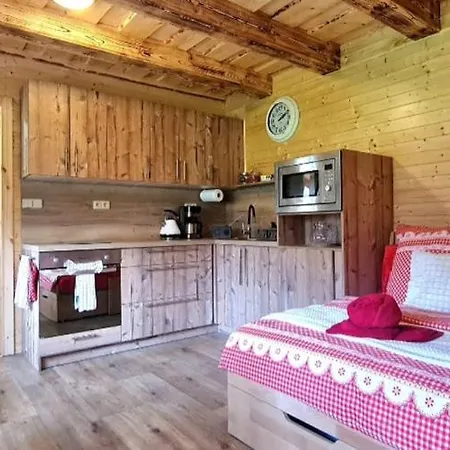 Holiday home Chaloupky U Matusku *